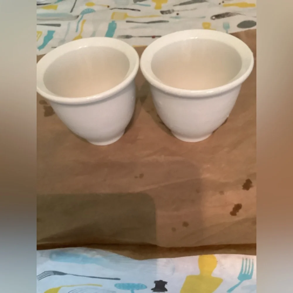 Pottery Barn 2 large cups /Mugs